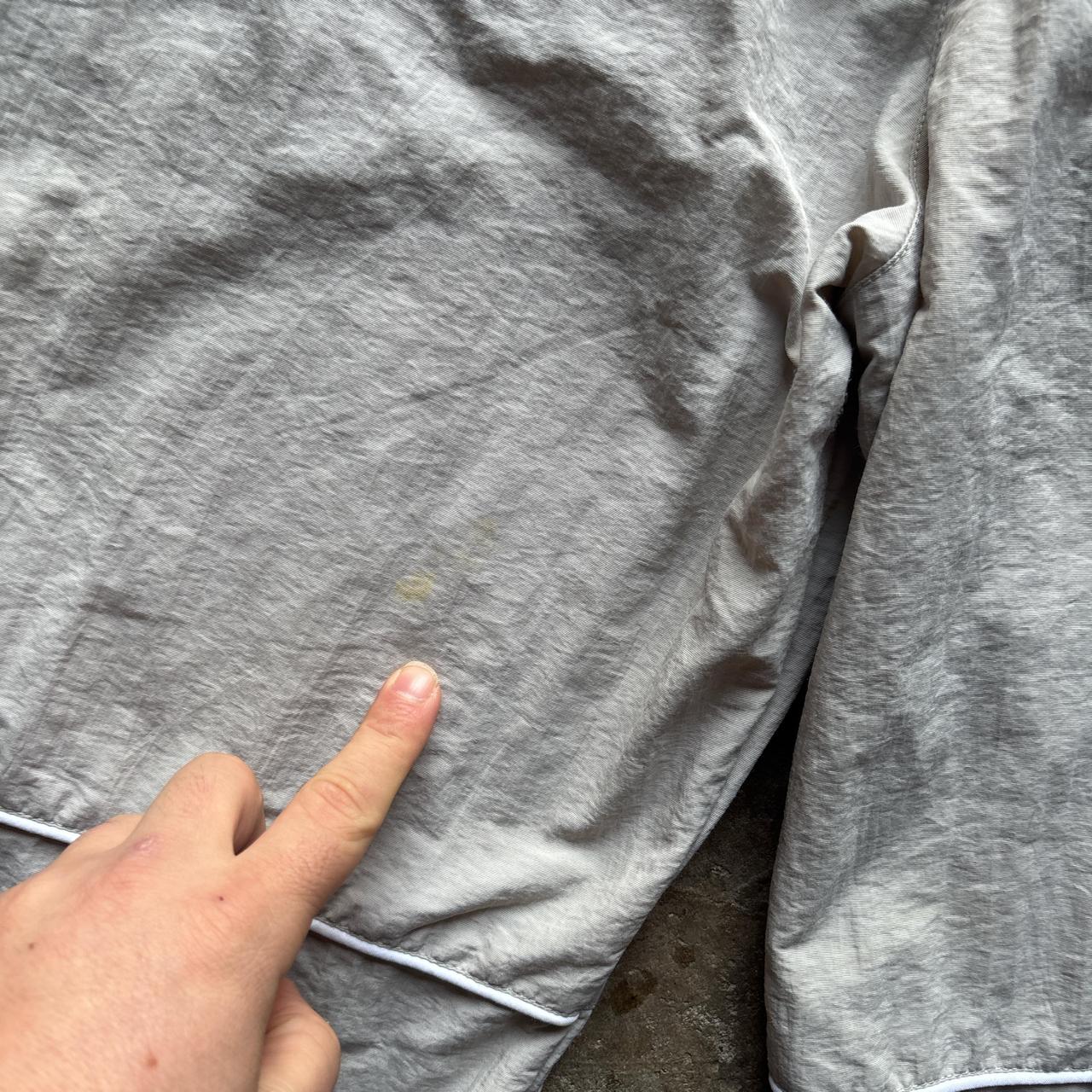 Cream Reebok 3/4 length shorts - Size 14