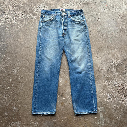Blue Levi’s 501 distressed jeans - W34
