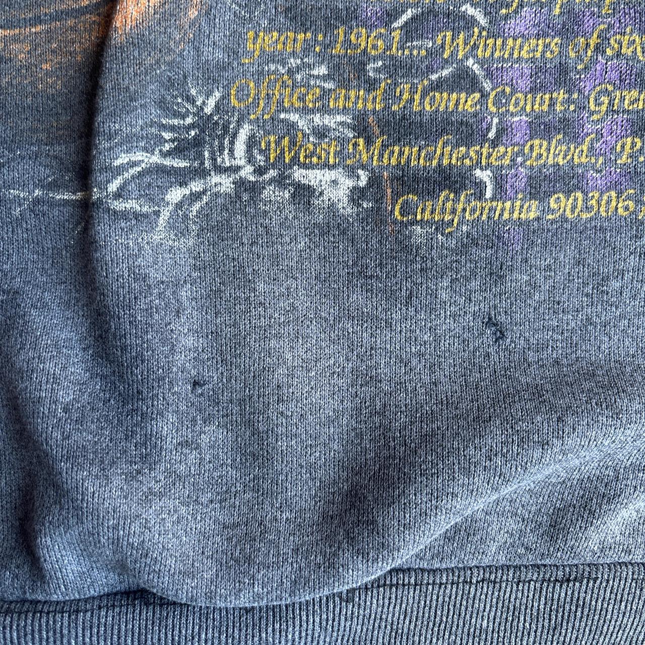 Grey 90’s Los Angeles Lakers Graphic Sweatshirt