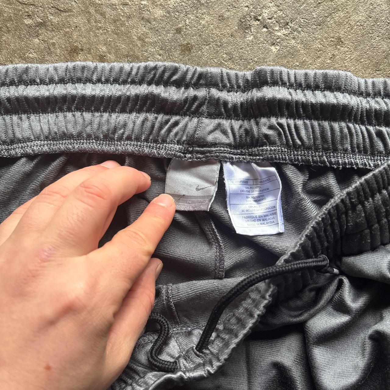 00s grey and black Nike sweat pants - XL