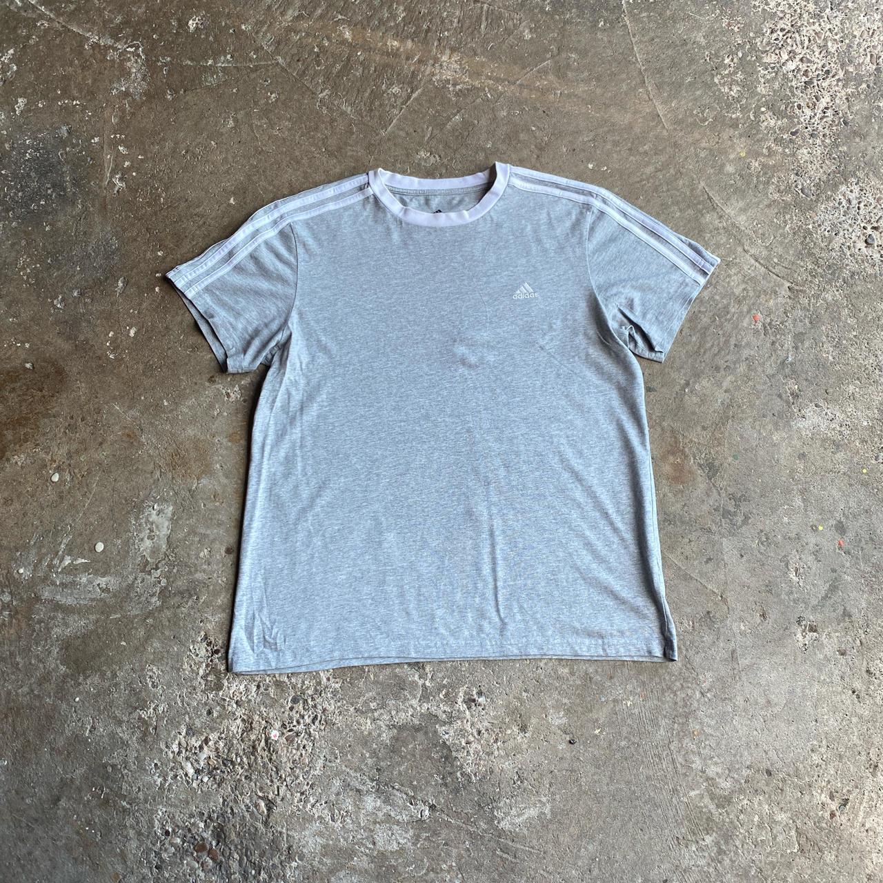 Classic Grey Adidas T-Shirt - M