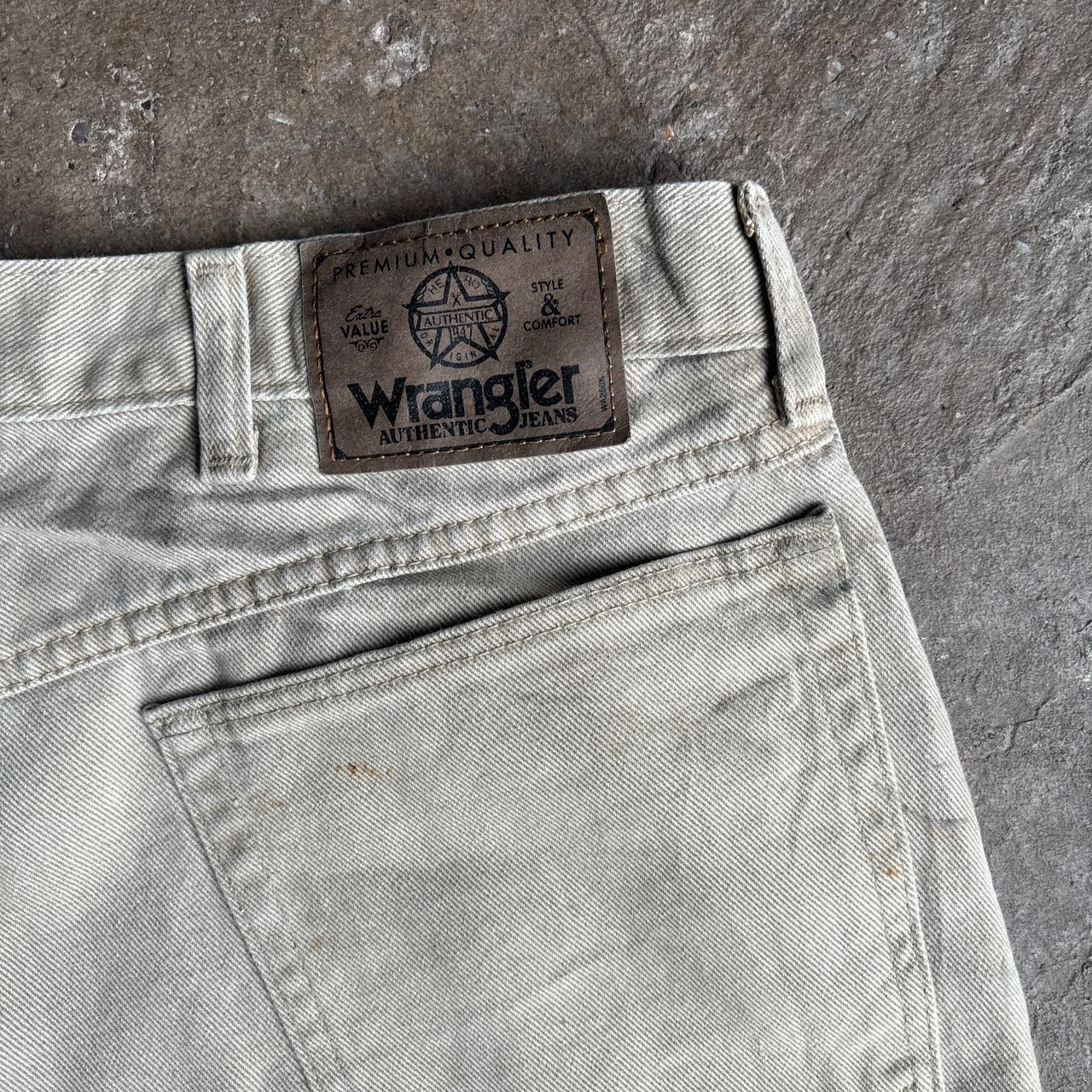 100% Cotton Tan Wrangler Workwear Shorts