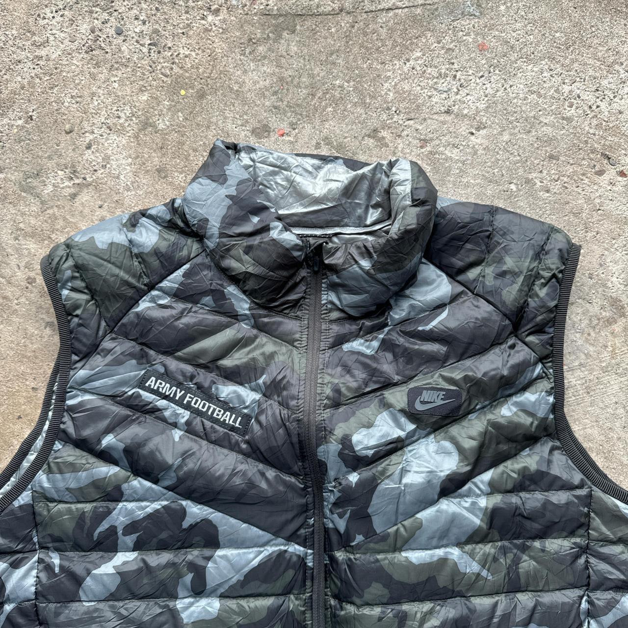 Nike camo puffer gilet with patch and embroidered logos -XL