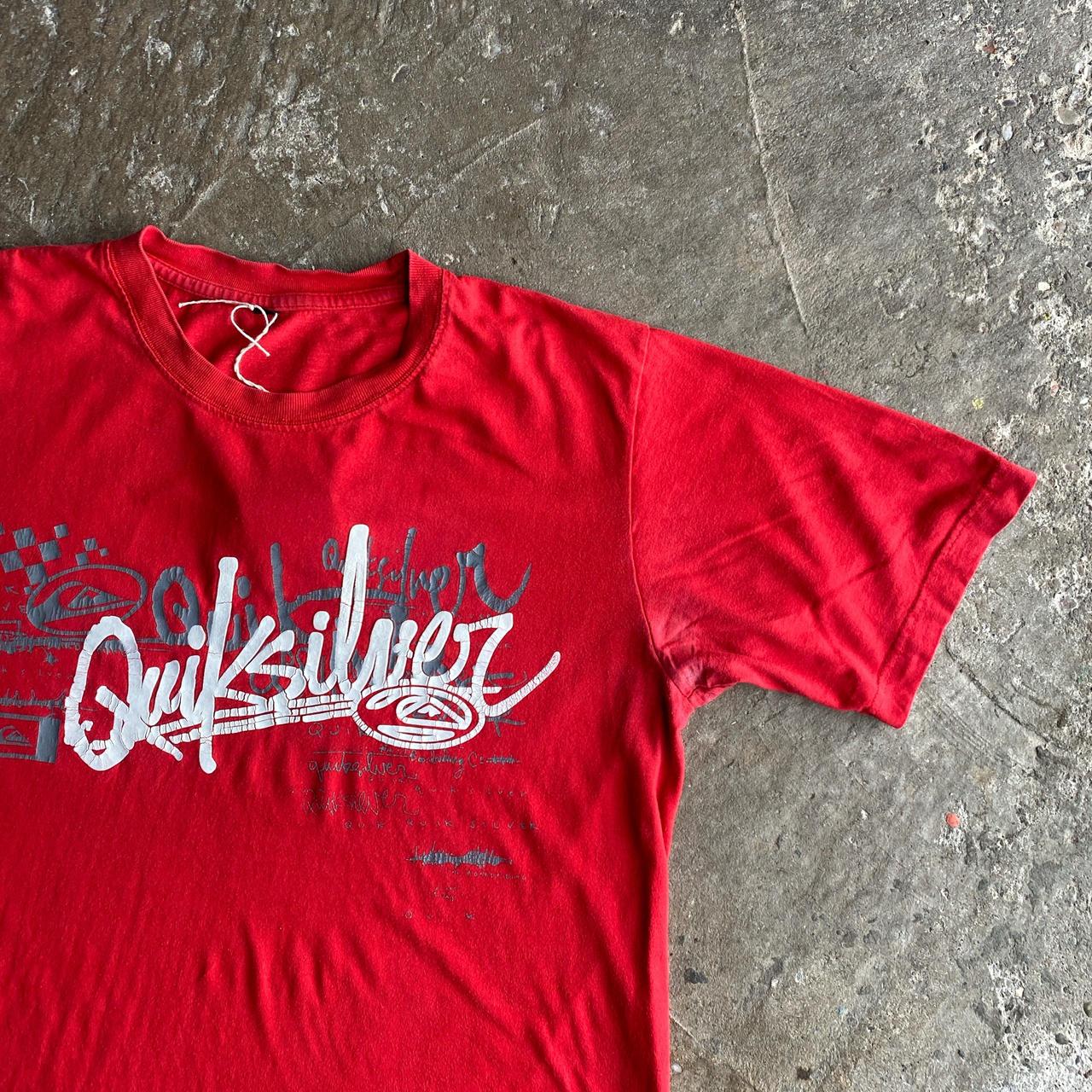 Red Quiksilver Graphic Y2K T-Shirt - M