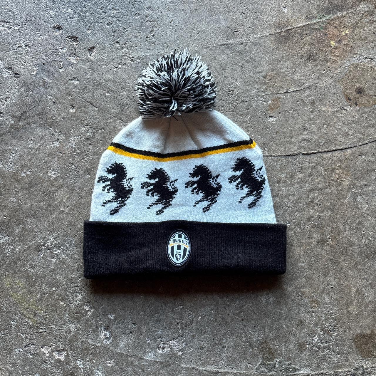 Nike Juventus knitted bobble hat - OS