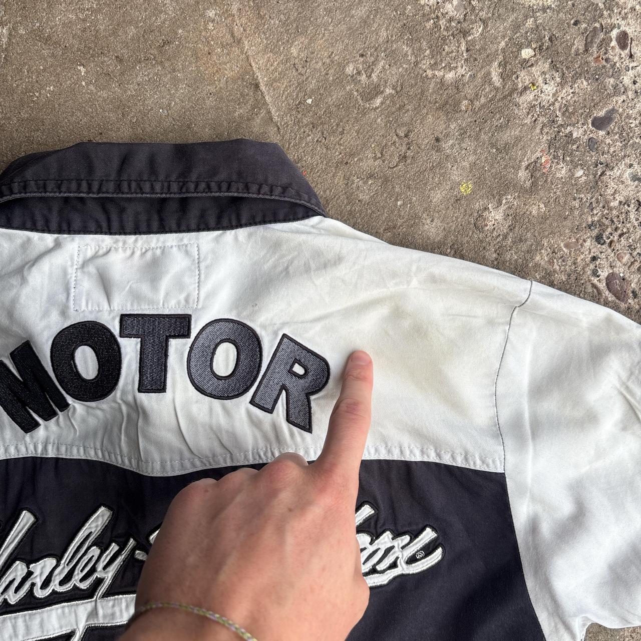 Harley Davidson Black & White Button Up Shirt - L (women’s)