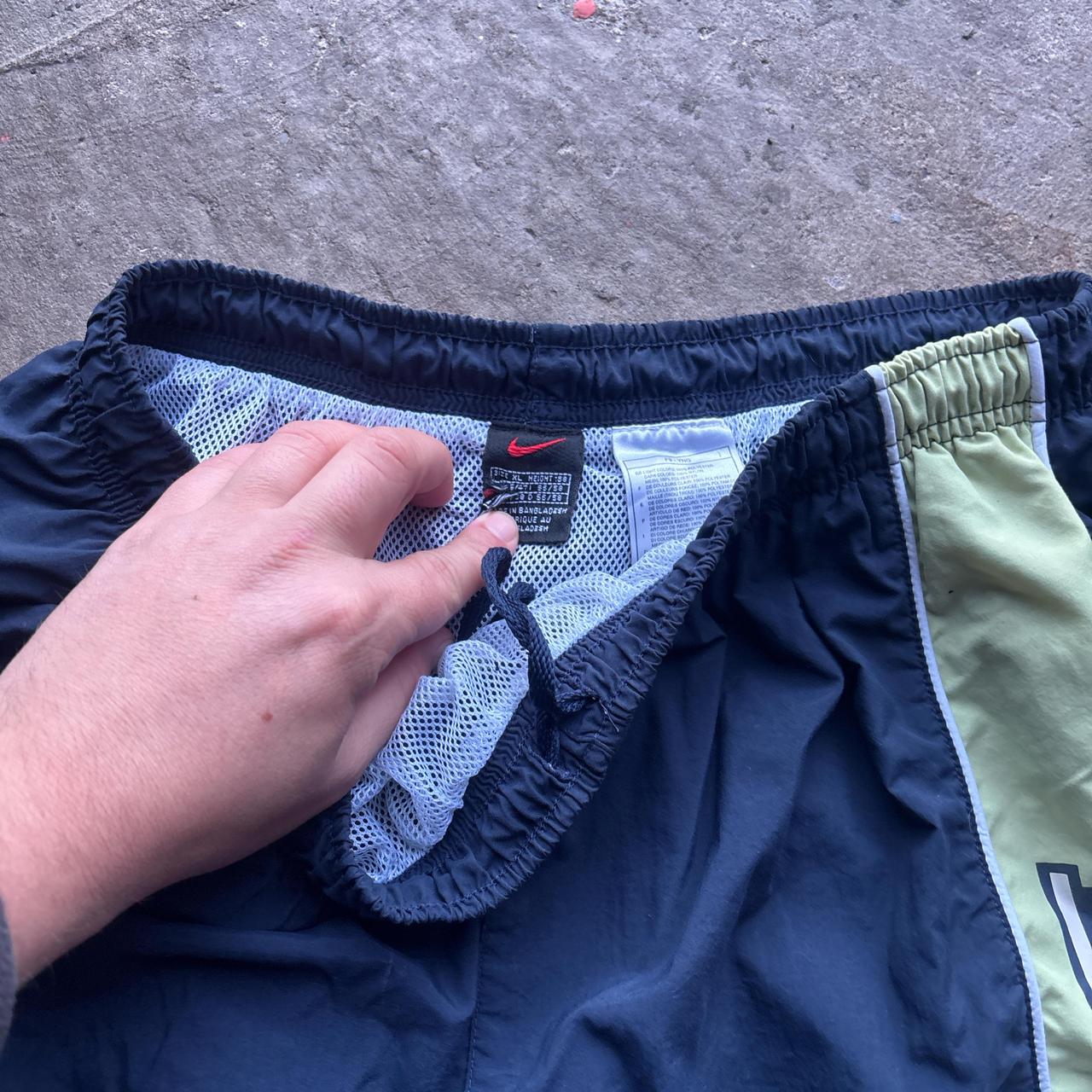 90s Navy Nike Shorts - XL