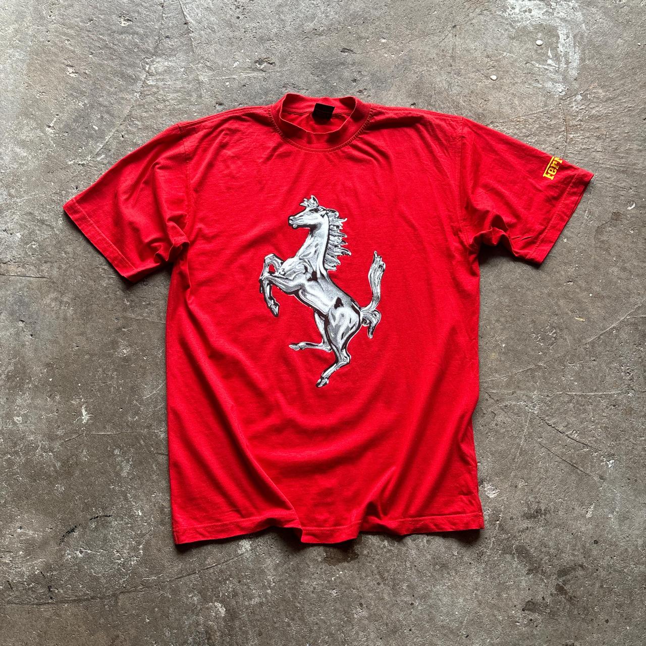 90s Red Ferrari T-shirt - L