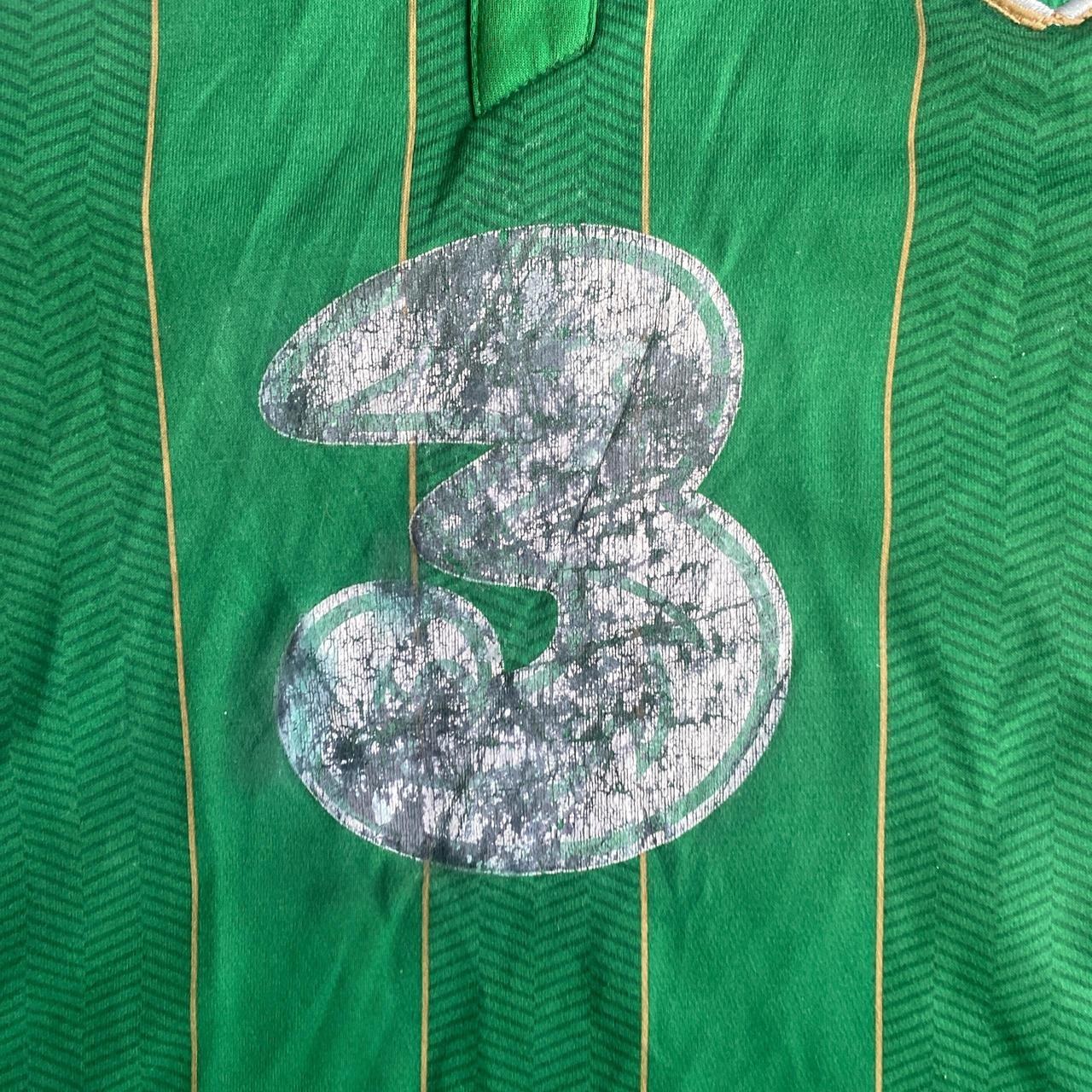 Green Republic of Ireland Umbro Football Shirt - L