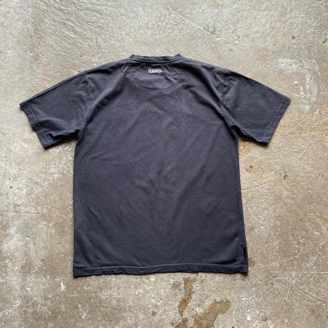 00s Black Guinness v-neck t-shirt - M/L