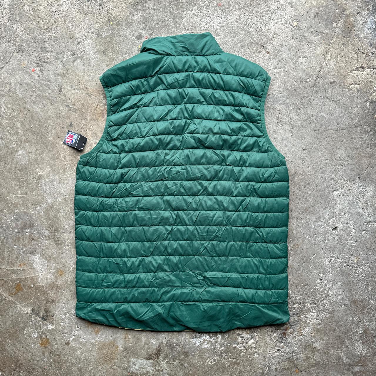 Green and yellow Green Bay Packers puffer gilet