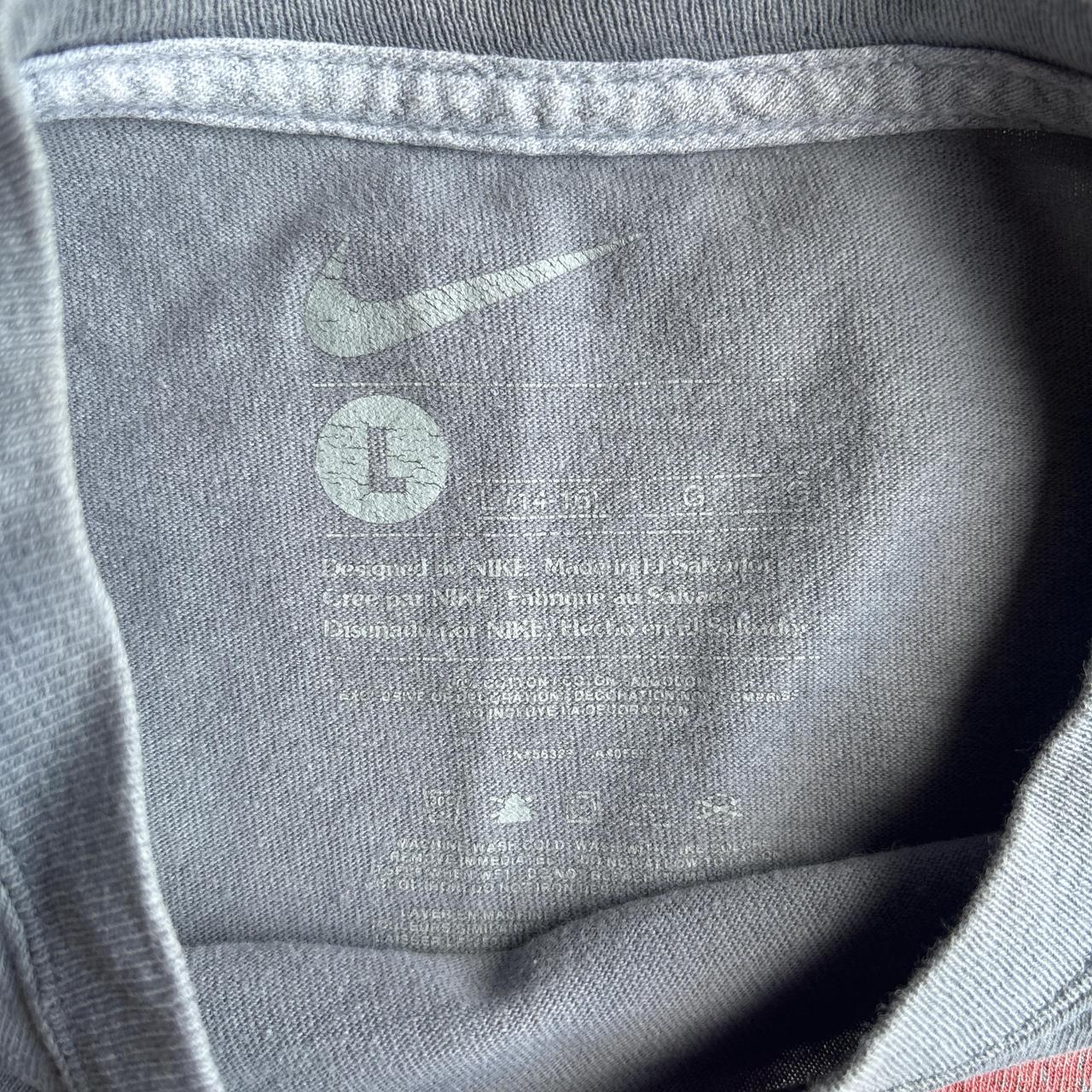 Grey Nike T-Shirt w/ Logo Print