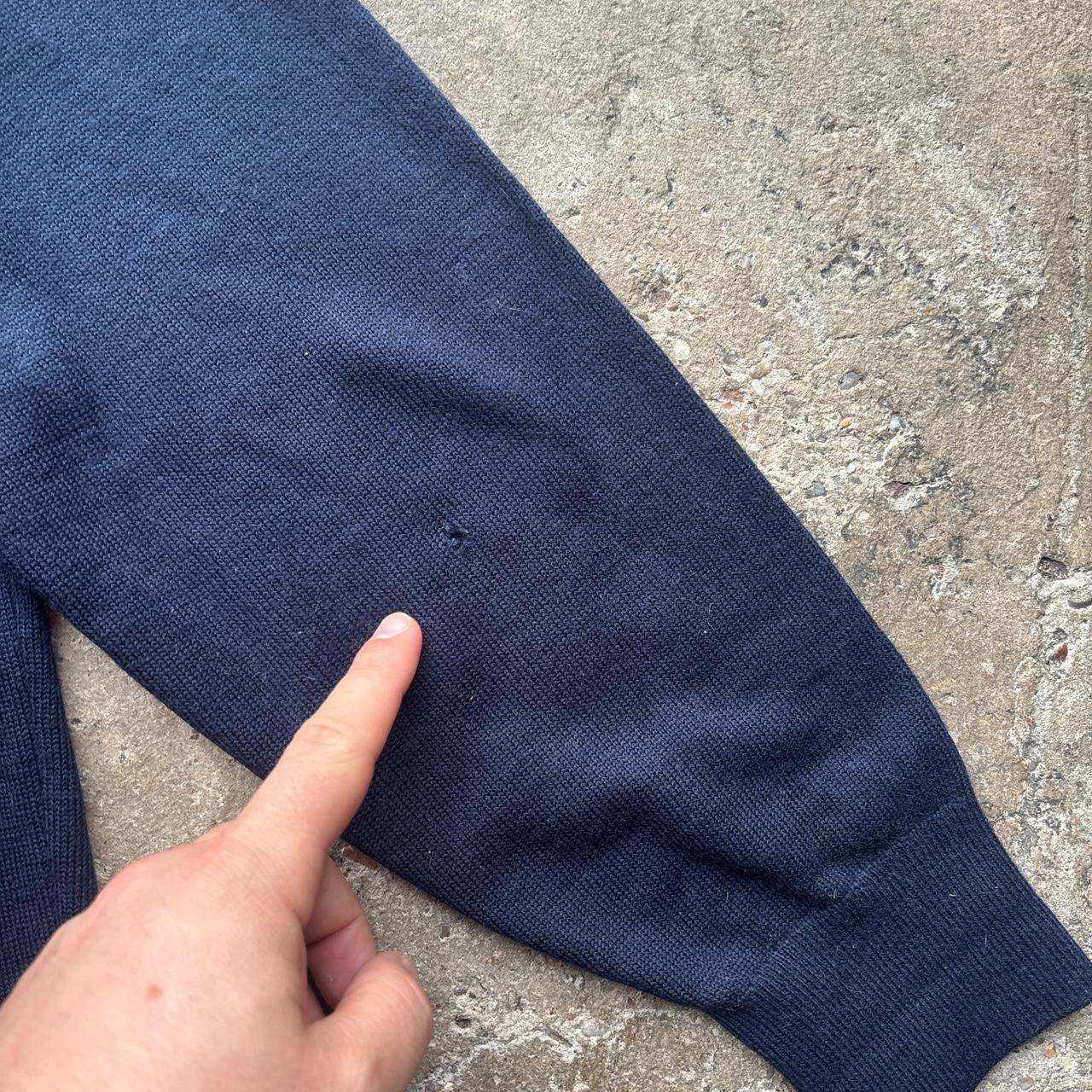 Vintage Lacoste v-neck sweater - L