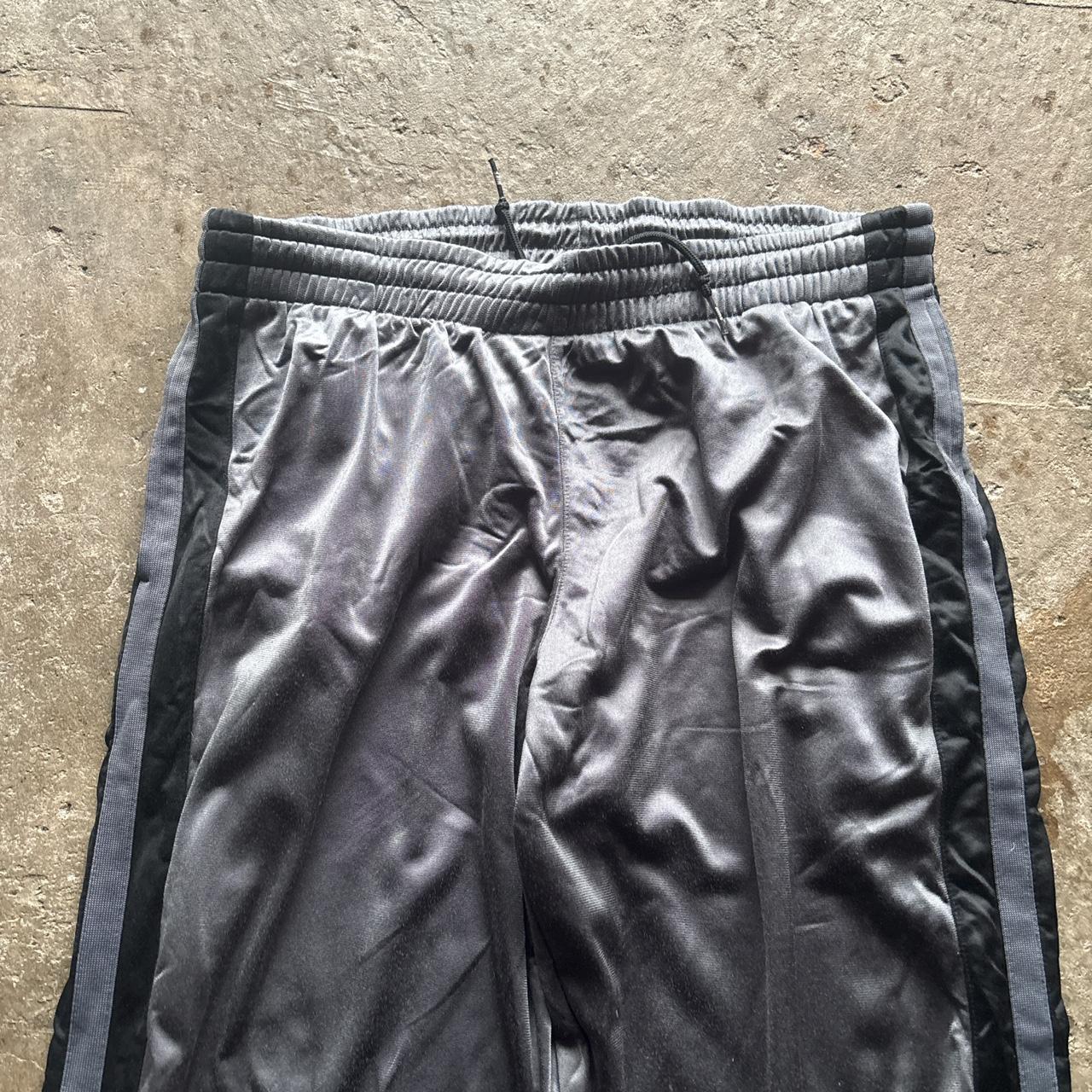 00s grey and black Nike sweat pants - XL