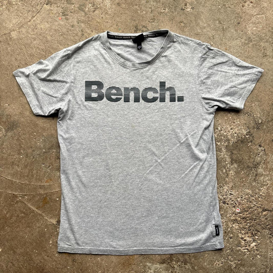 Grey Bench graphic t-shirt