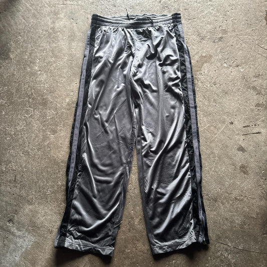00s grey and black Nike sweat pants - XL