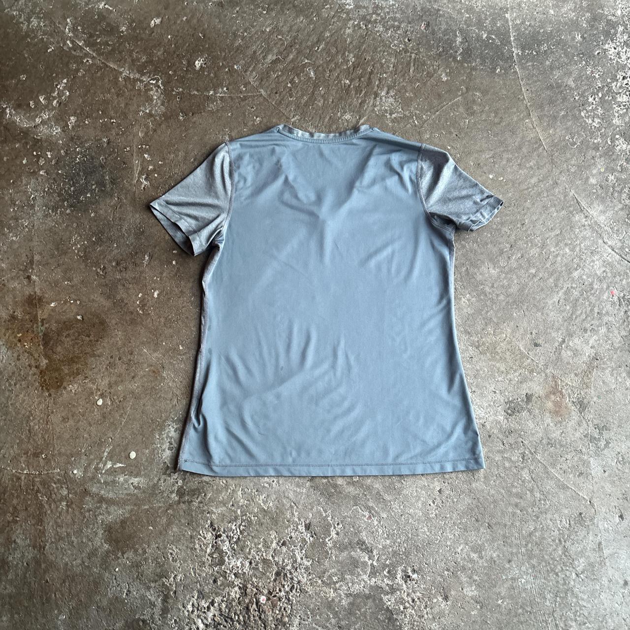 Grey Nike V-Neck Sportswear T-Shirt - L (women’s)