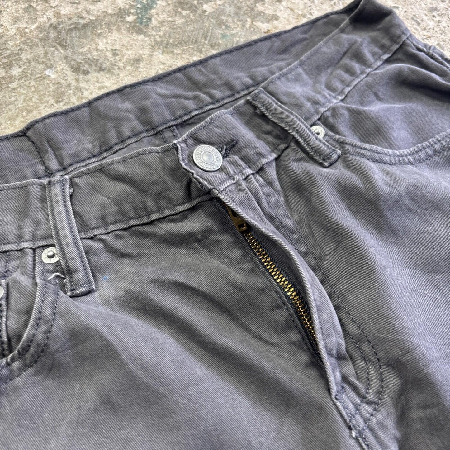 Dark Grey Levi’s 514 Cut Off Jean Shorts | W30"