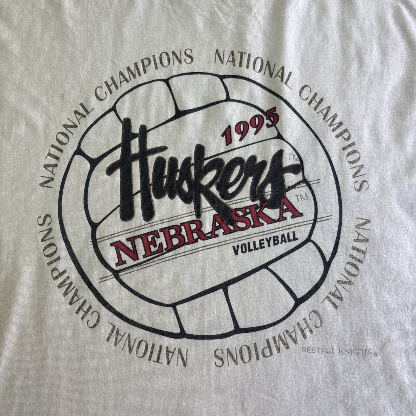 Vintage White 95’ Graphic Volleyball Single Stitch T-Shirt | Size L
