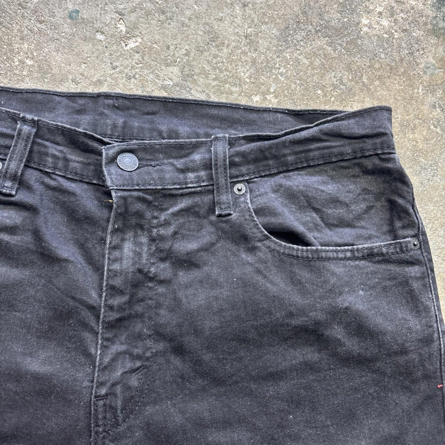 Black Levi 512 Men’s Cut Off Shorts - W36