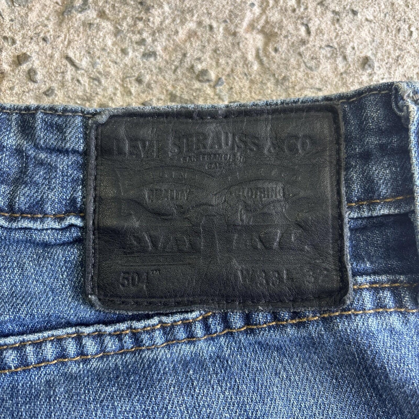 Blue Denim Cut Off Levi’s Jean Shorts | W33"