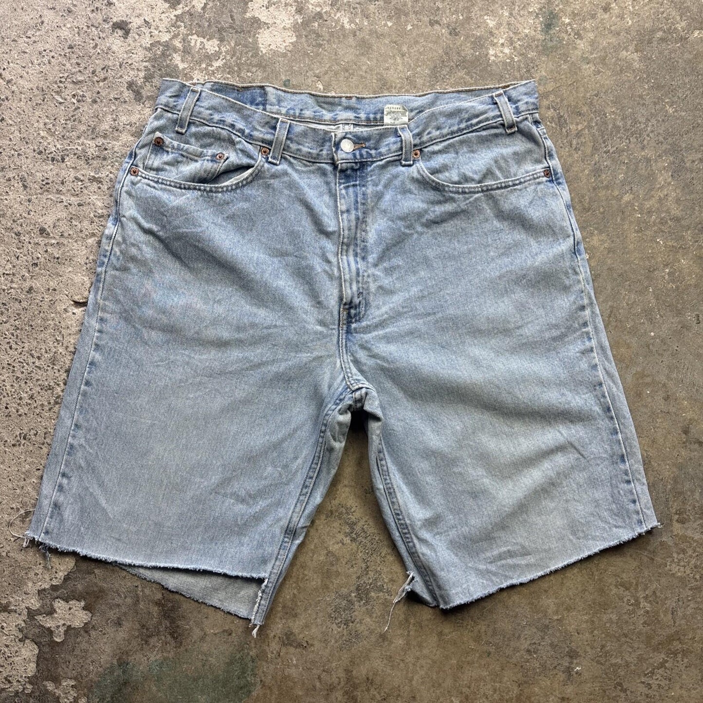 Light Blue Men’s Levi’s 550 Denim Cut Off Shorts - W38