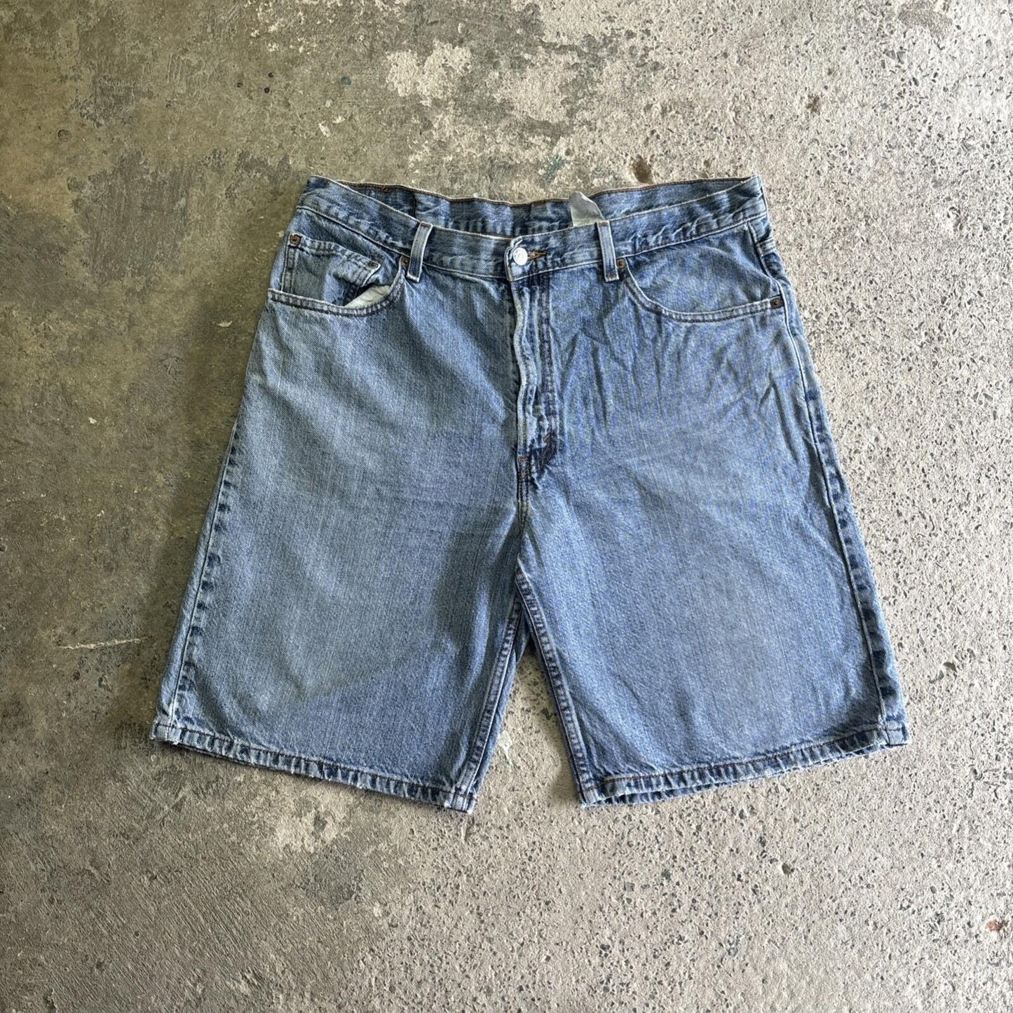 Blue Levi’s Relaxed Fit 550 Jean Shorts | W36"
