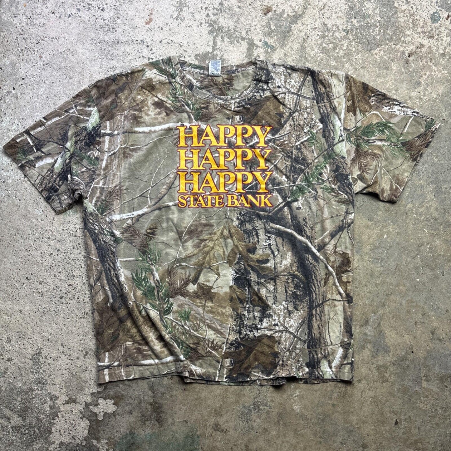 Realtree Graphic Men’s T-shirt With Bank Graphic  | XL