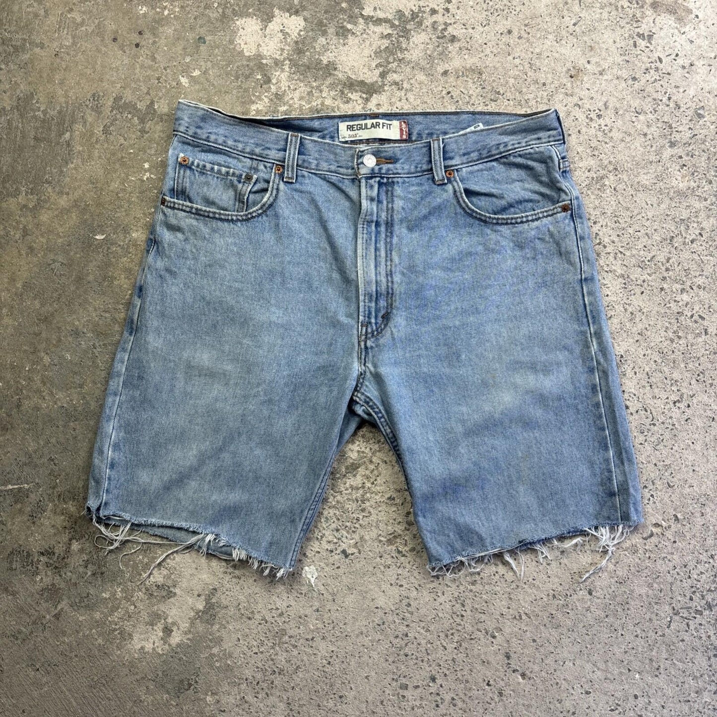 Blue Levi’s Denim Cut Off Jean Shorts In Regular Fit | W36"