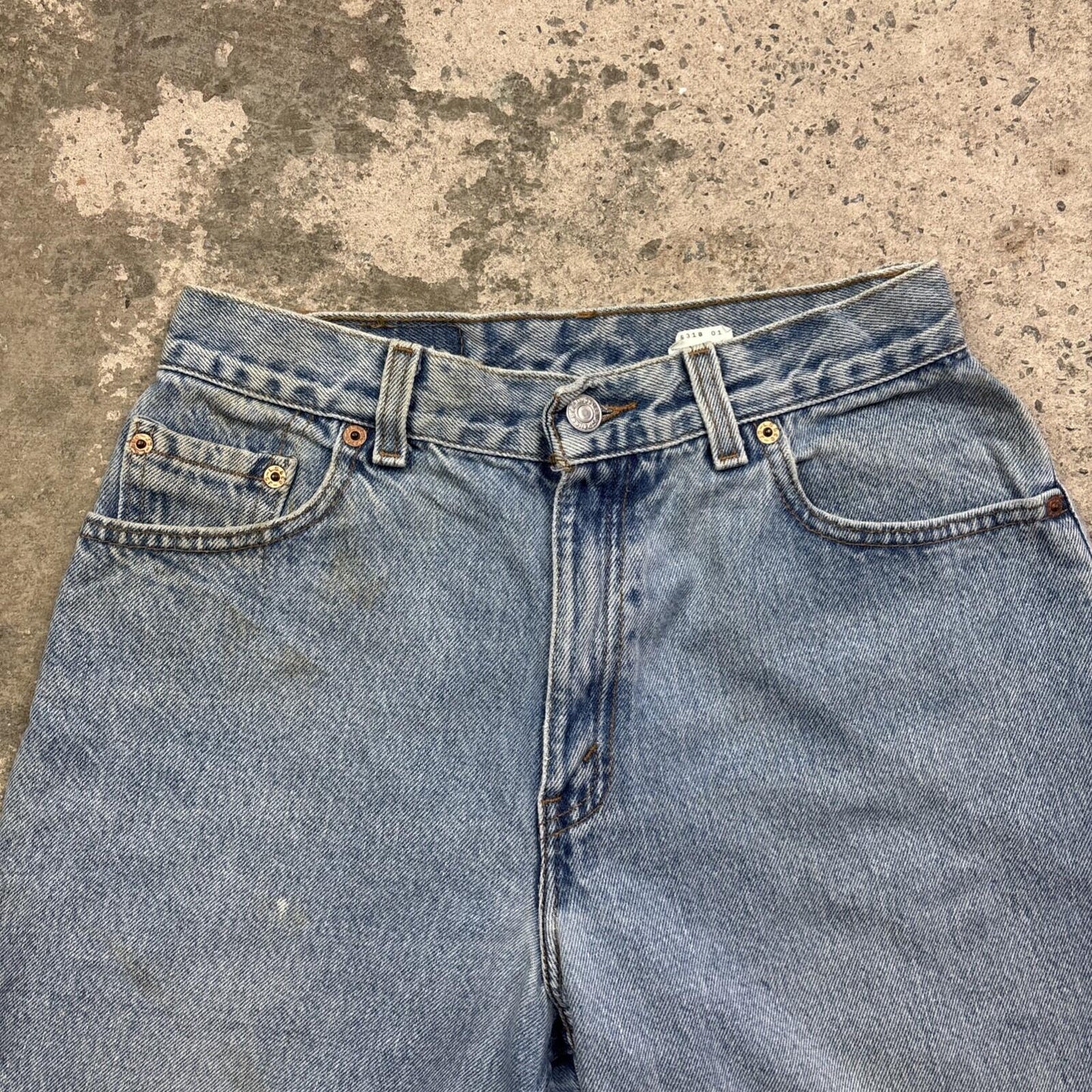 Blue Levis 550 Made in USA Cut Denim Women’s Jean Shorts | W26" / Size 8