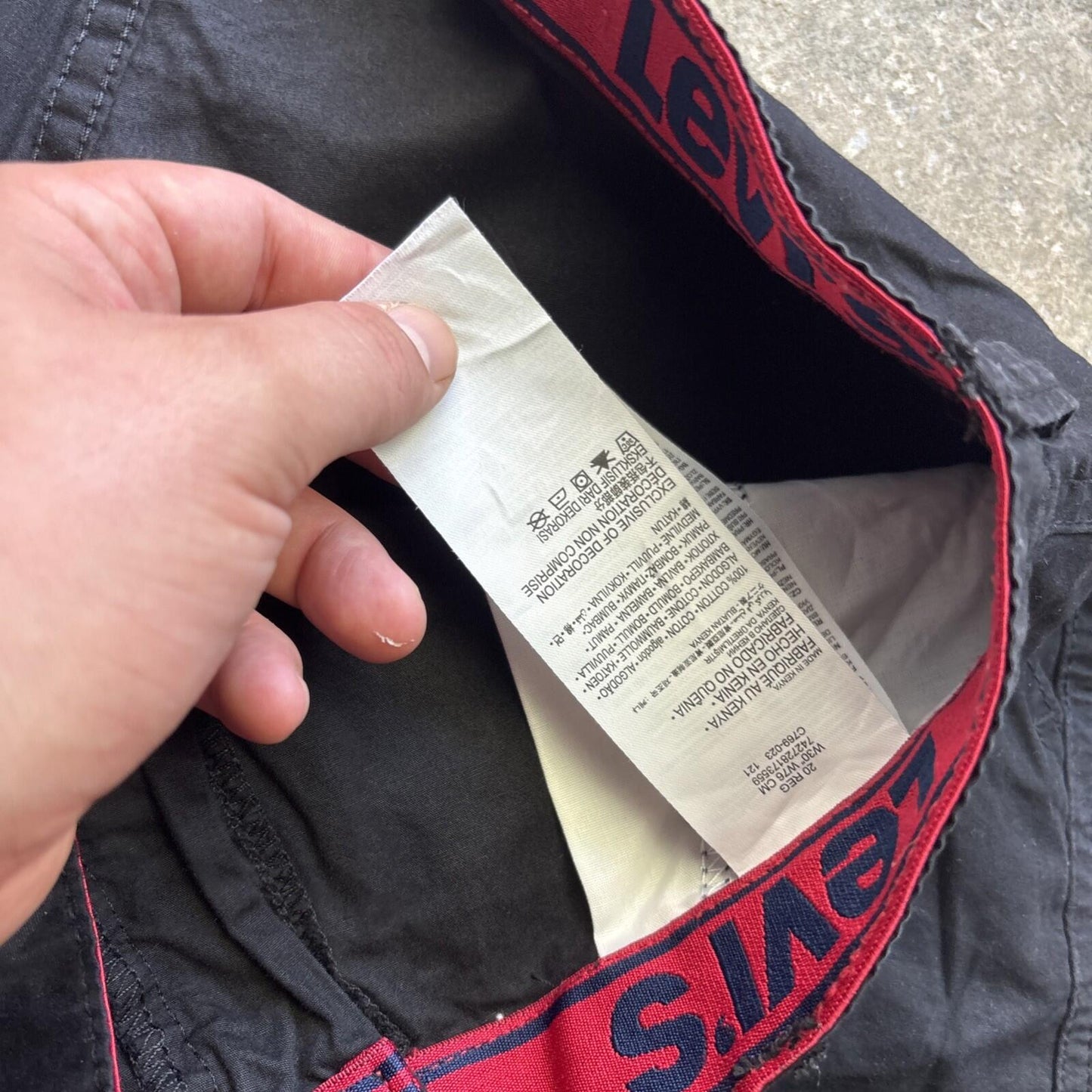 Black Levi’s Cargo Men’s Jorts Shorts | W30