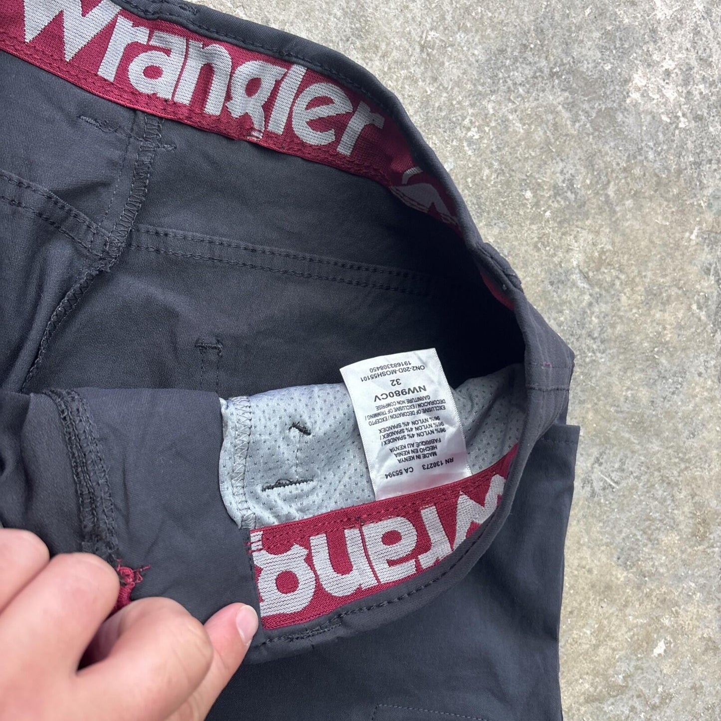 Black Wrangler Activewear Cargo shorts - W32