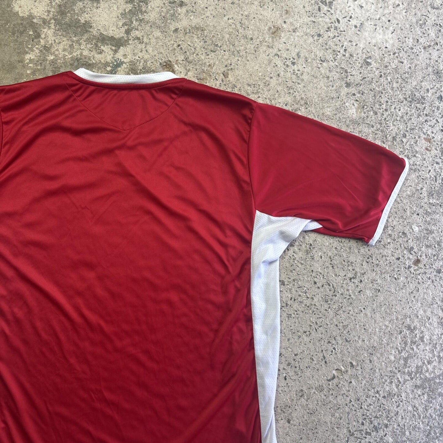 Red Umbro England Football Training Shirt | Size: M