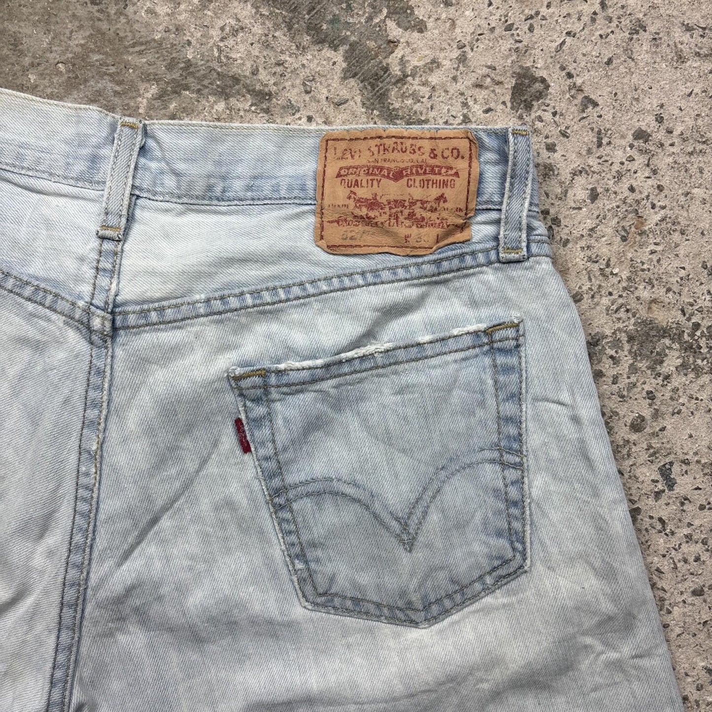 Light Blue Denim Levi’s 527 Cut Off Women’s Jean Shorts | W30