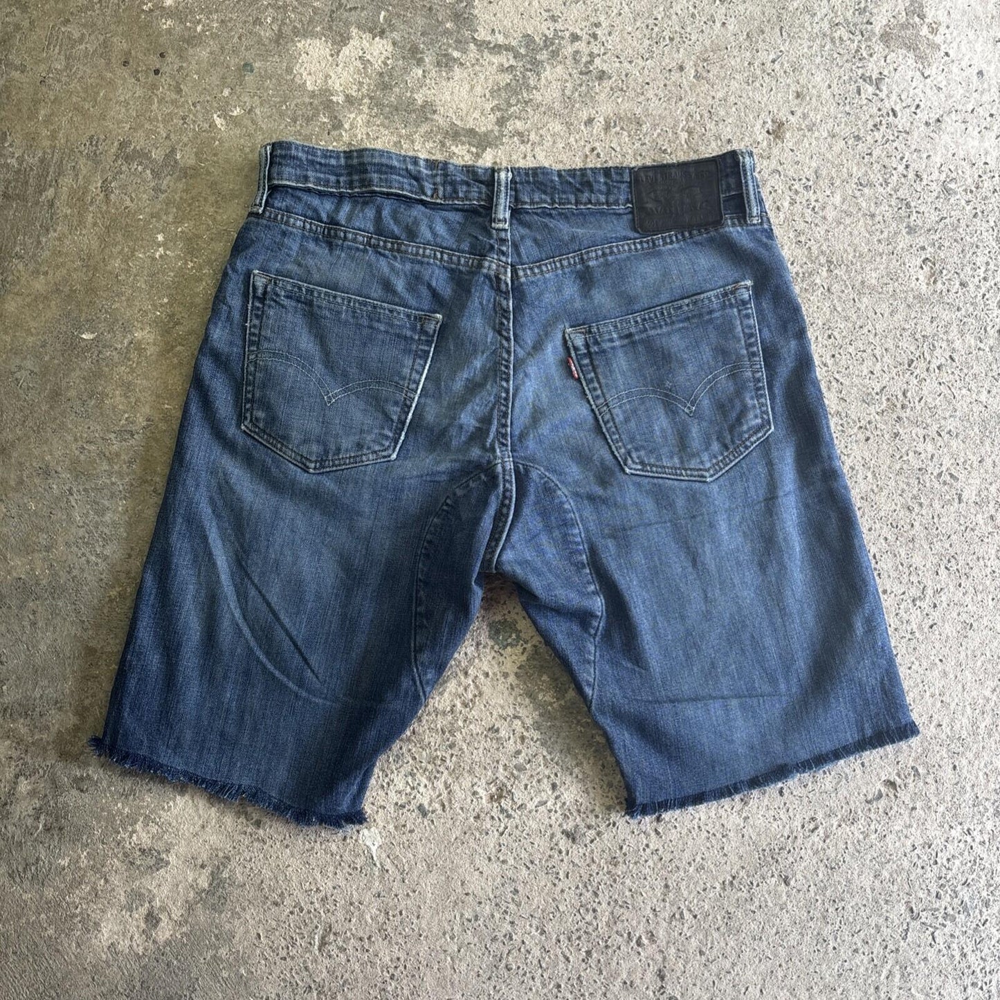 Blue Denim Cut Off Levi’s Jean Shorts | W33"