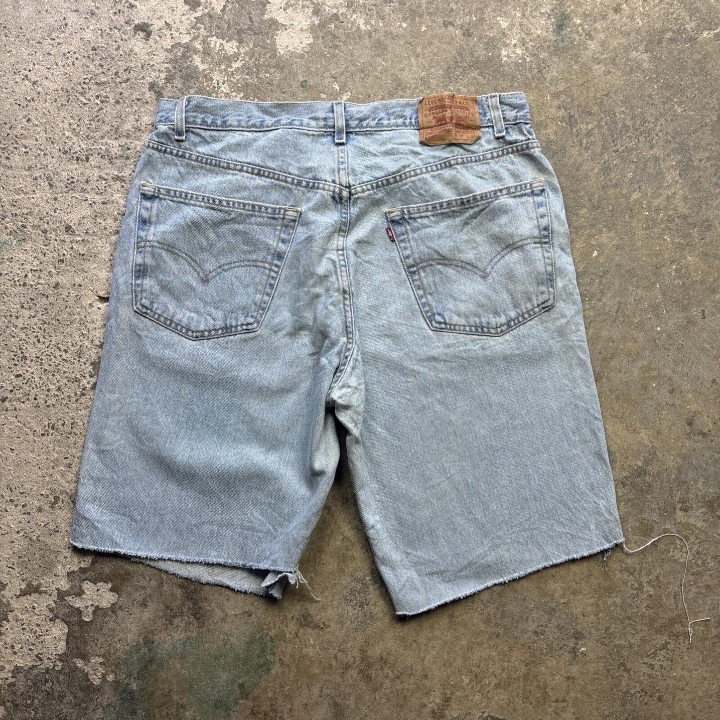 Light Blue Men’s Levi’s 550 Denim Cut Off Shorts - W38