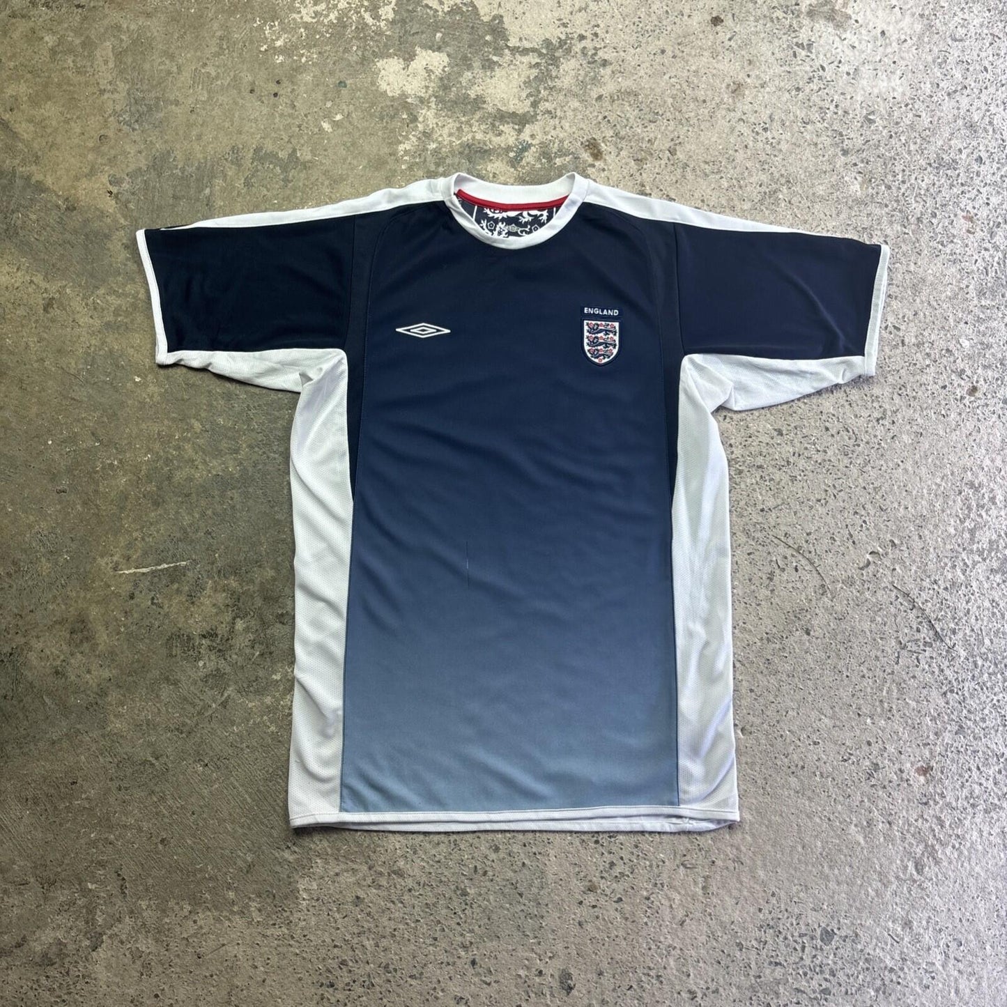 Navy & White Gradient England Umbro Football Training Shirt | Size: S