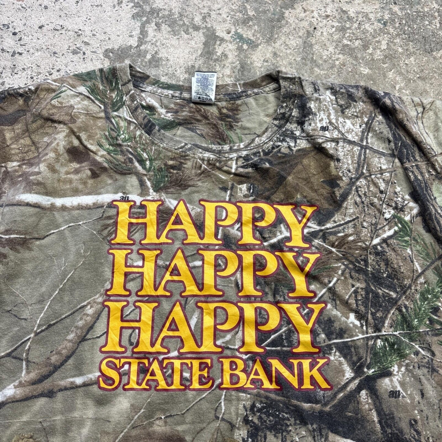 Realtree Graphic Men’s T-shirt With Bank Graphic  | XL