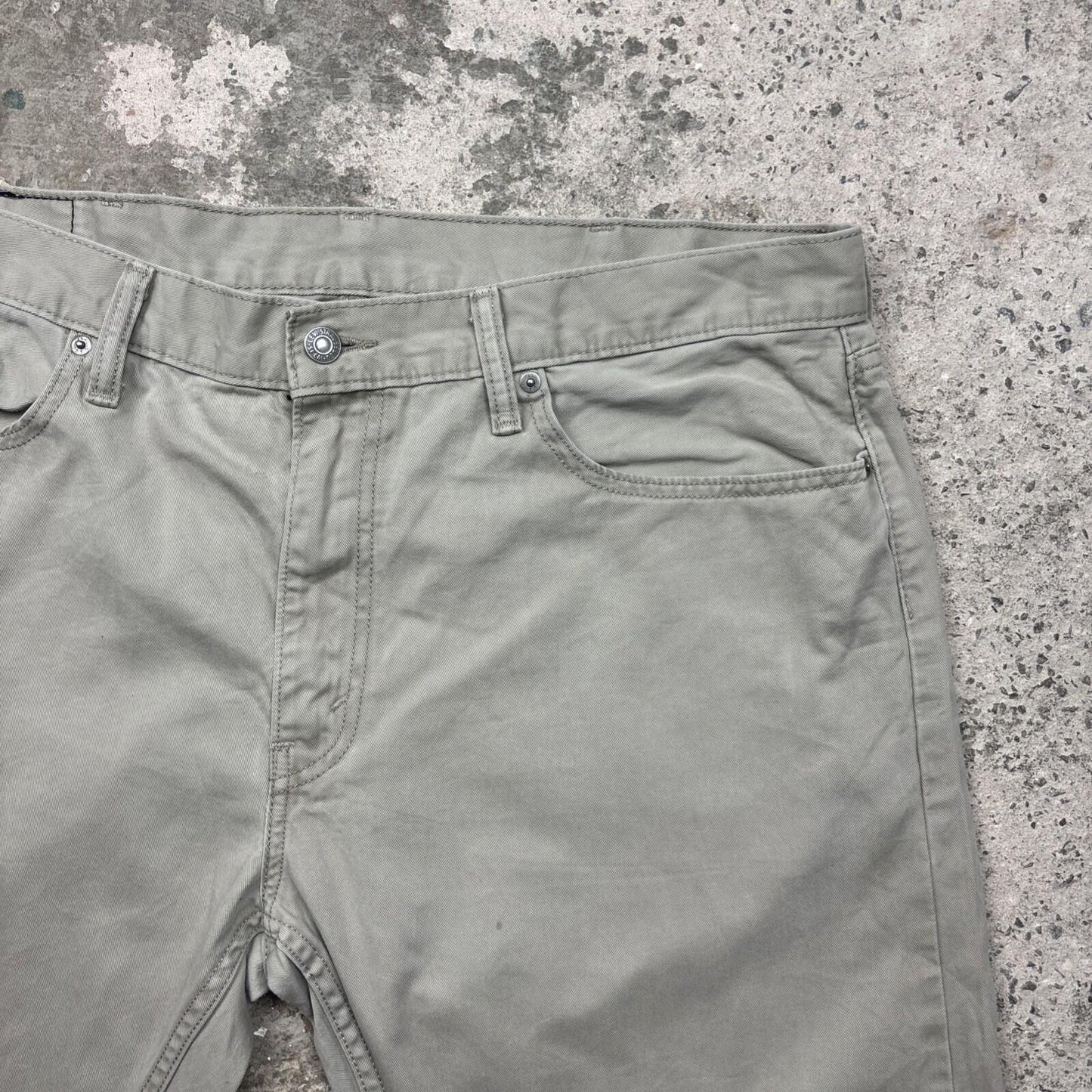 Biege Levis 514 Cotton Cut Off Shorts | W38"
