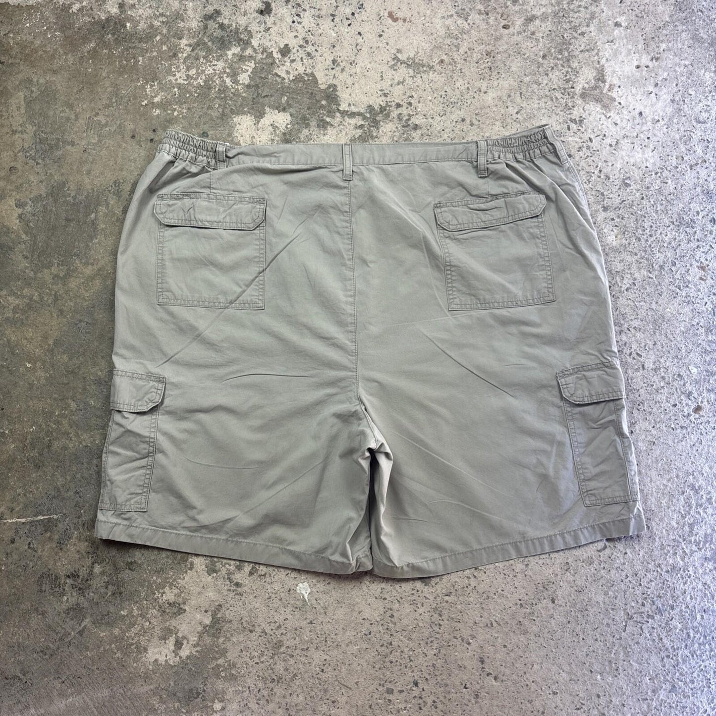 Khaki Green Wrangler Cargo Shorts | W46"
