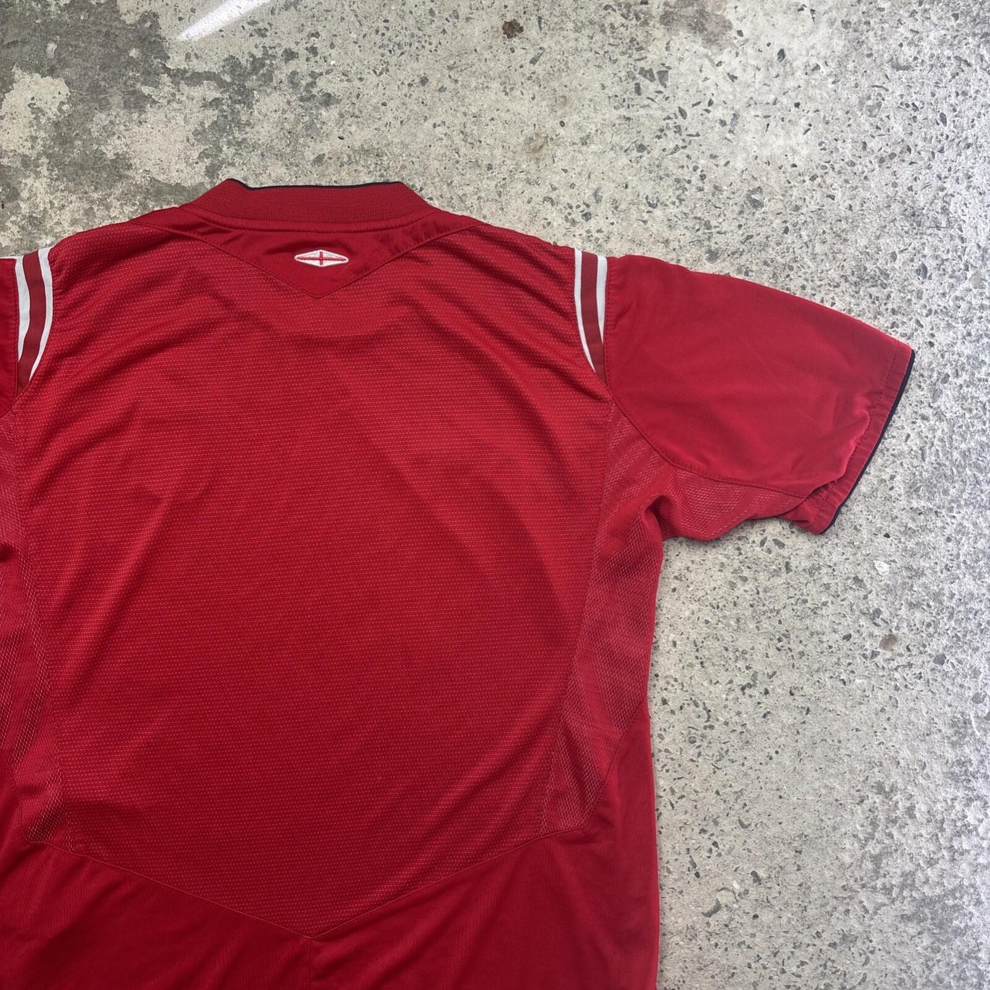 Red Umbro 2004/06 England Football Shirt | Size M