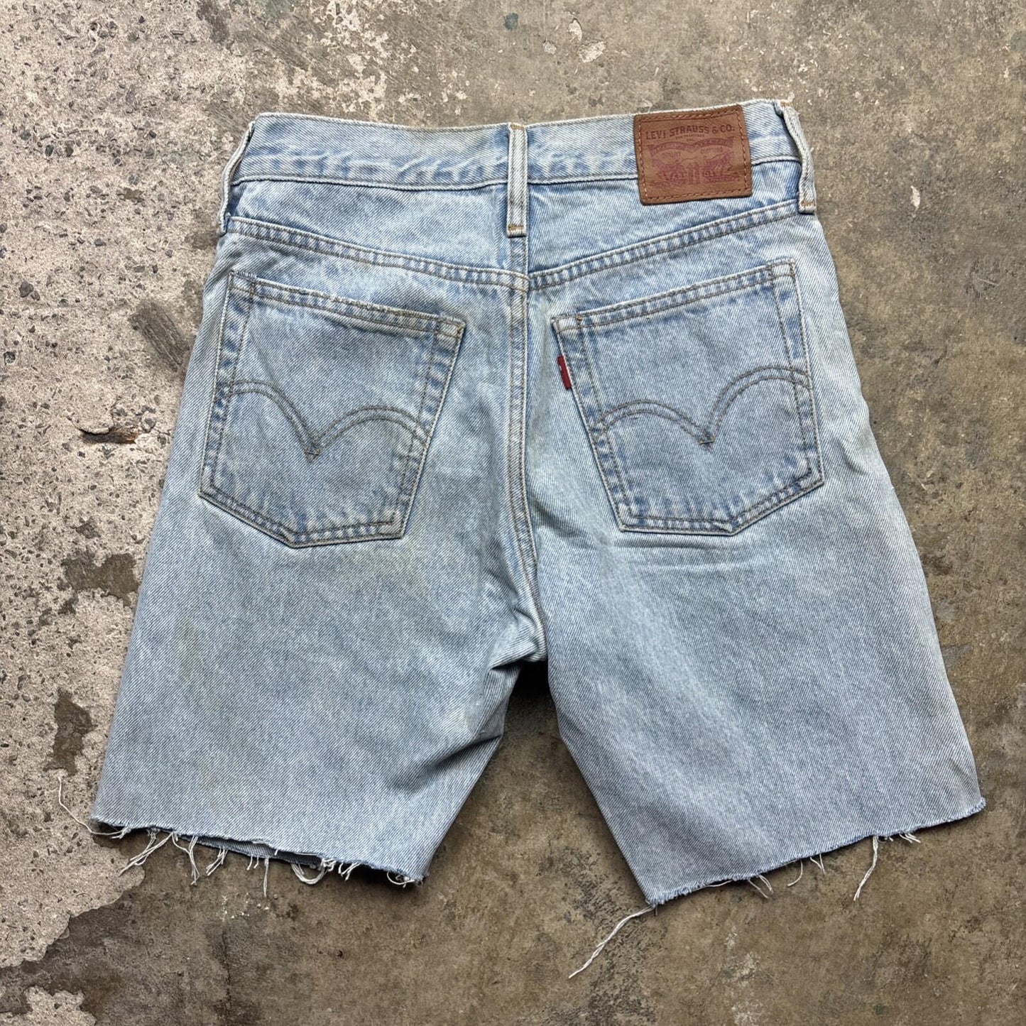 Blue Denim Levi’s Men’s Cut Off Shorts | W25