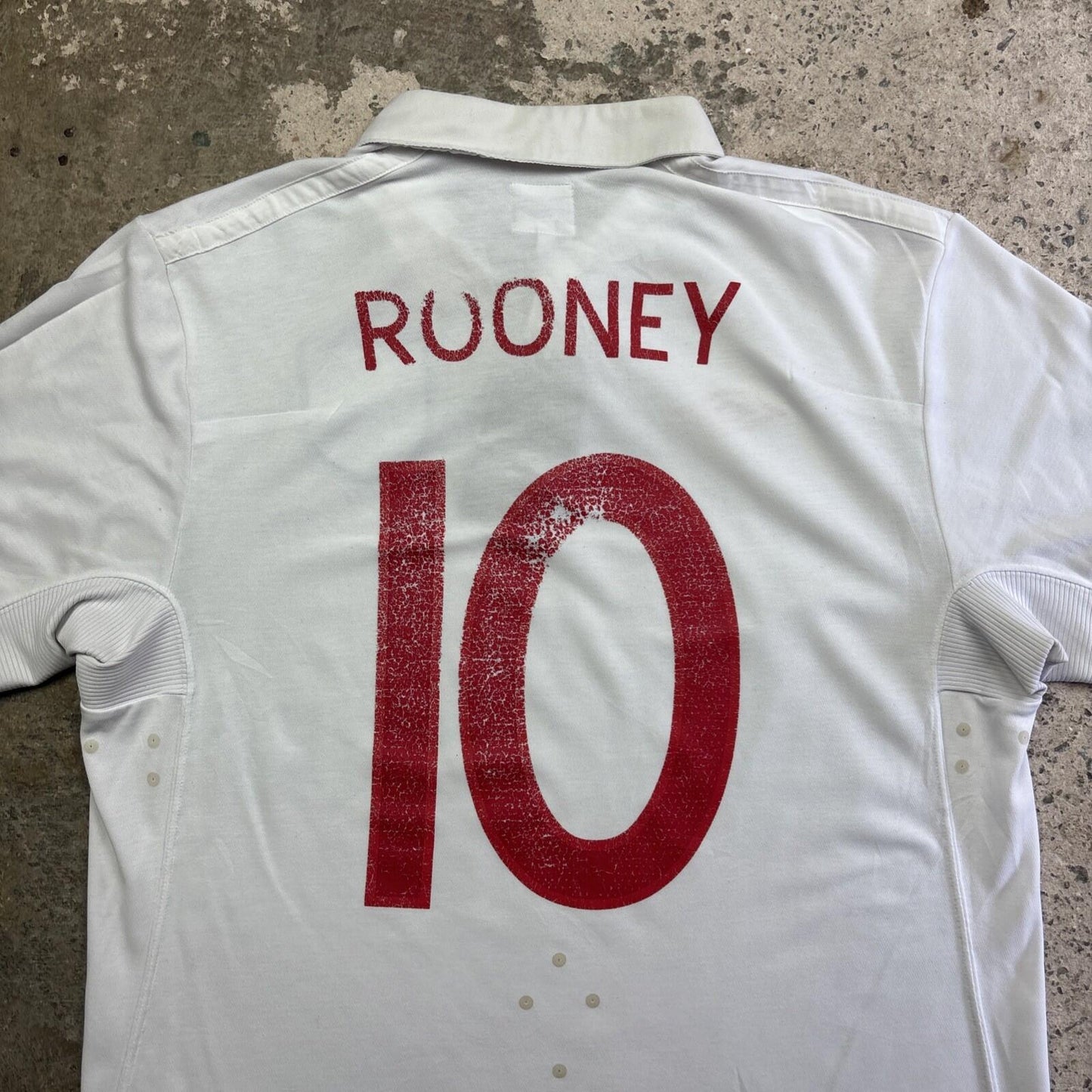 White Umbro 2009/10 England Rooney Football Shirt | Size L