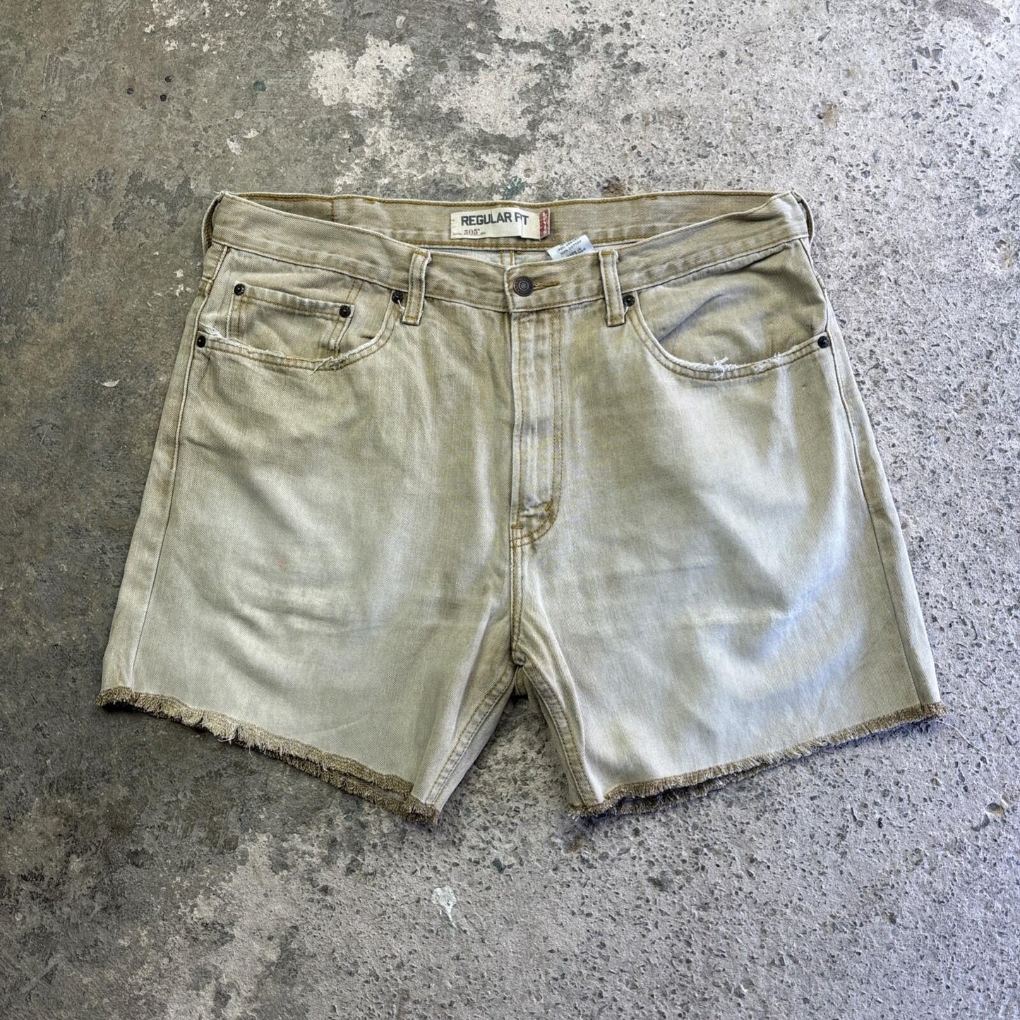 Tan Levi’s 505 Cut Off Denim Jean Shorts | W38"