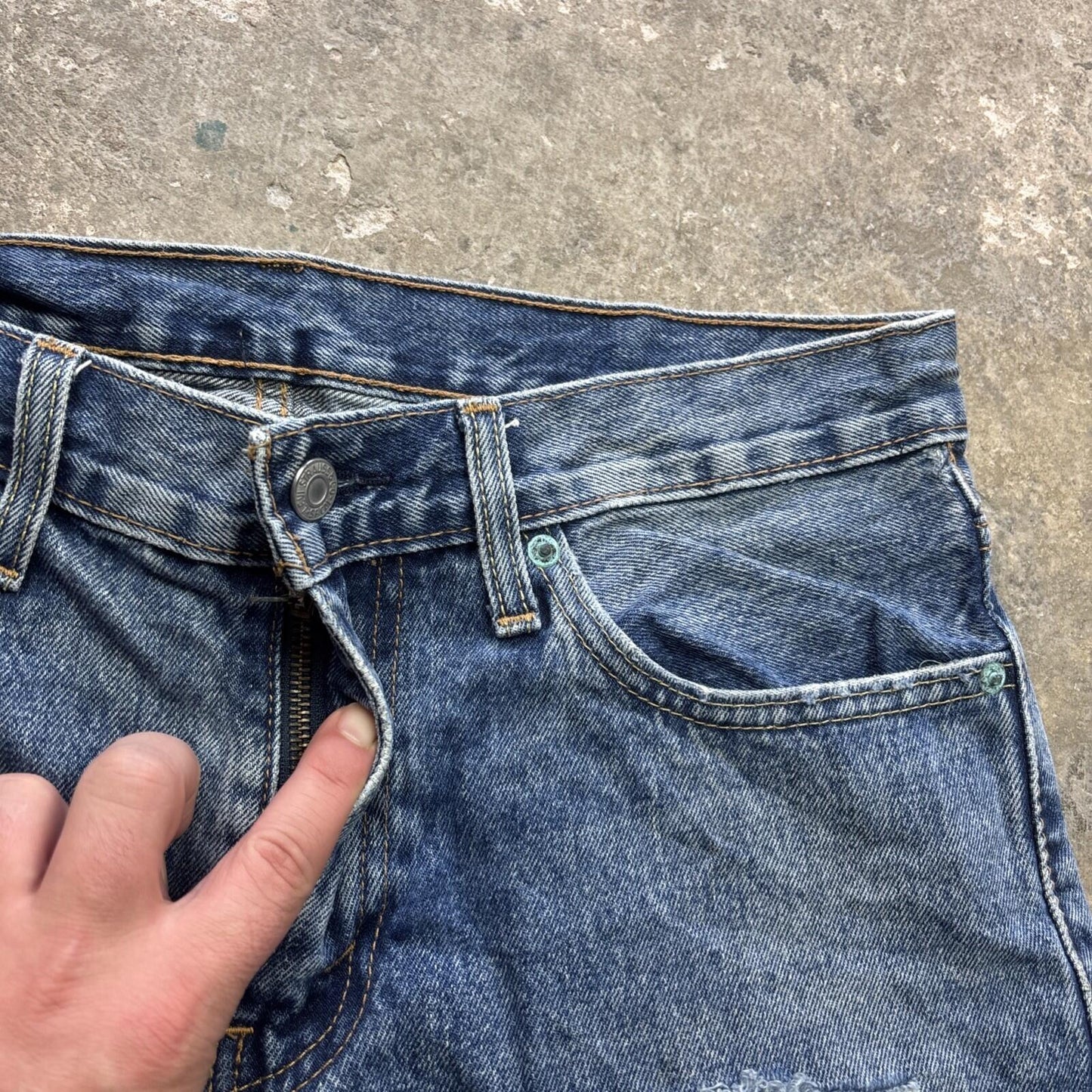 Distressed Blue Denim Levi’s 511 Men’s Cut Off Shorts - W31