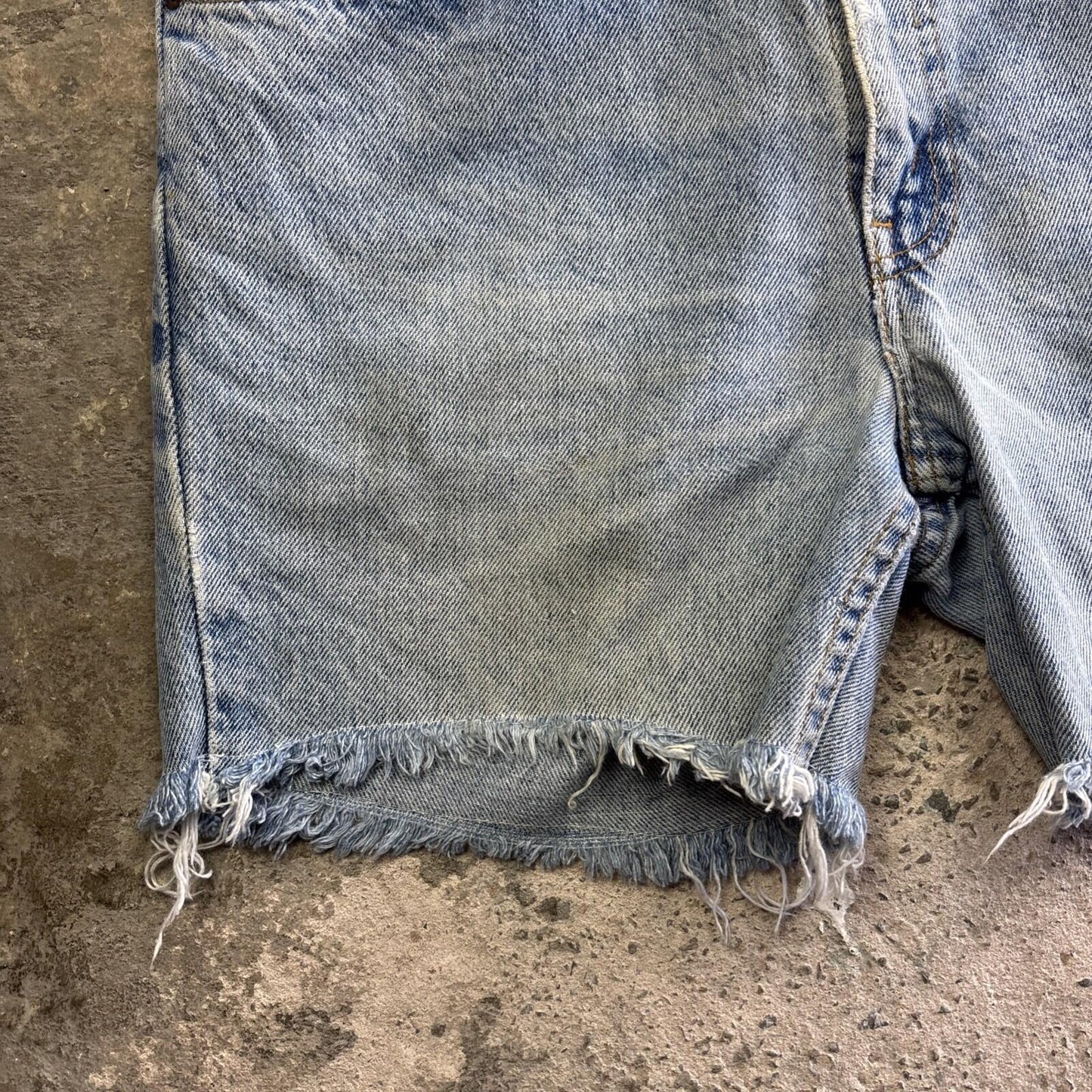 Light Blue Levi’s 631 Cut Off Denim Jean Shorts | W32
