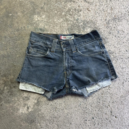 Textured Blue Denim Levi’s Cut Off Jean Short Shorts | W29