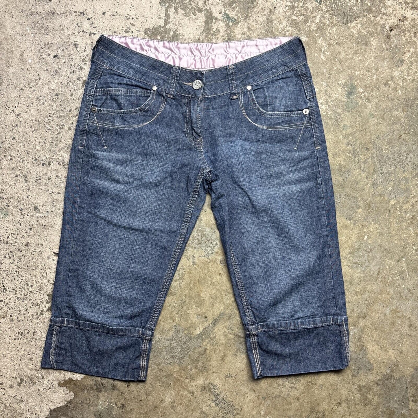 Blue Denim Y2K Papaya Women’s 3/4 Length Low Waisted Shorts | Size 10