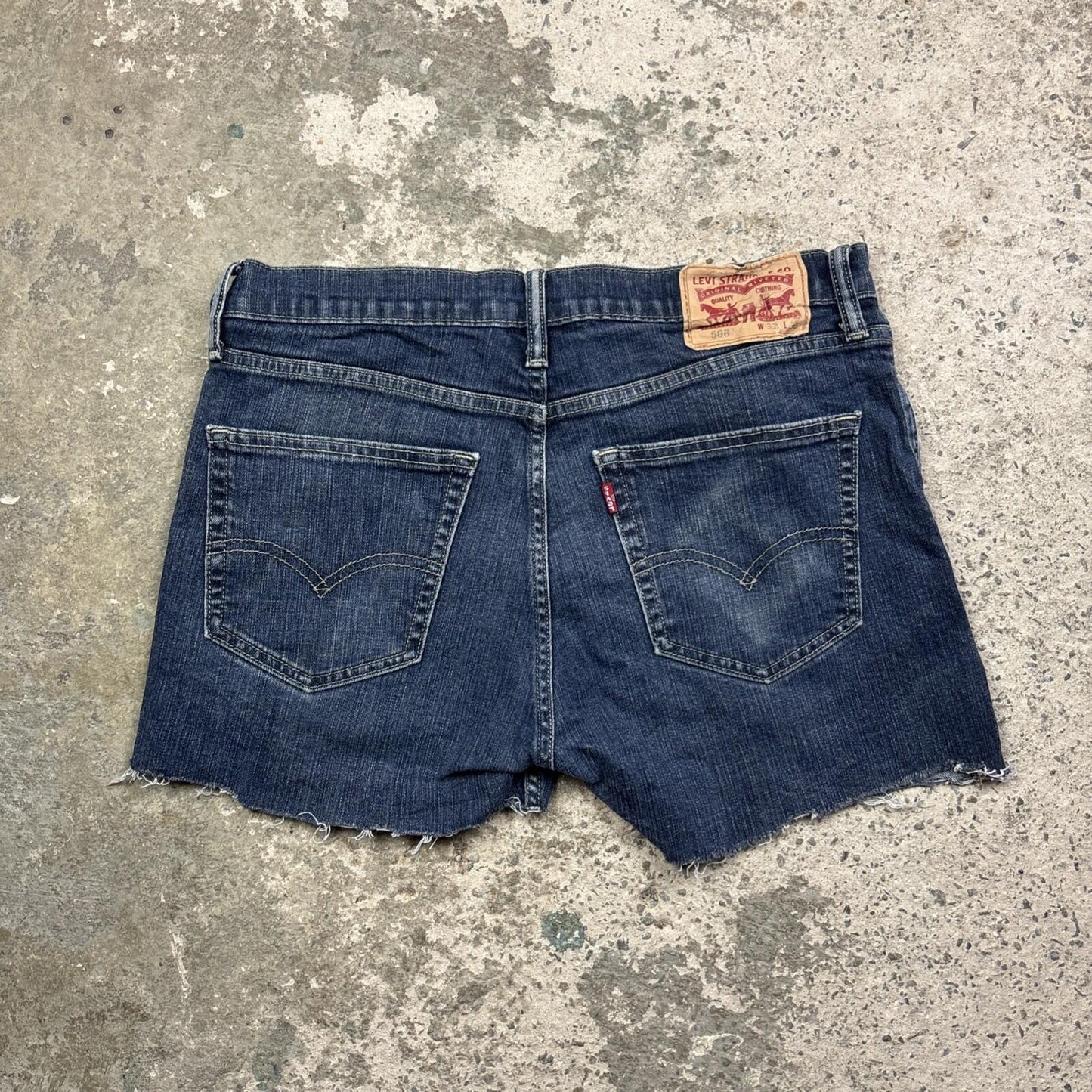 Blue Textured Women’s Levi’s 508 Denim Jean Shorts | W32"