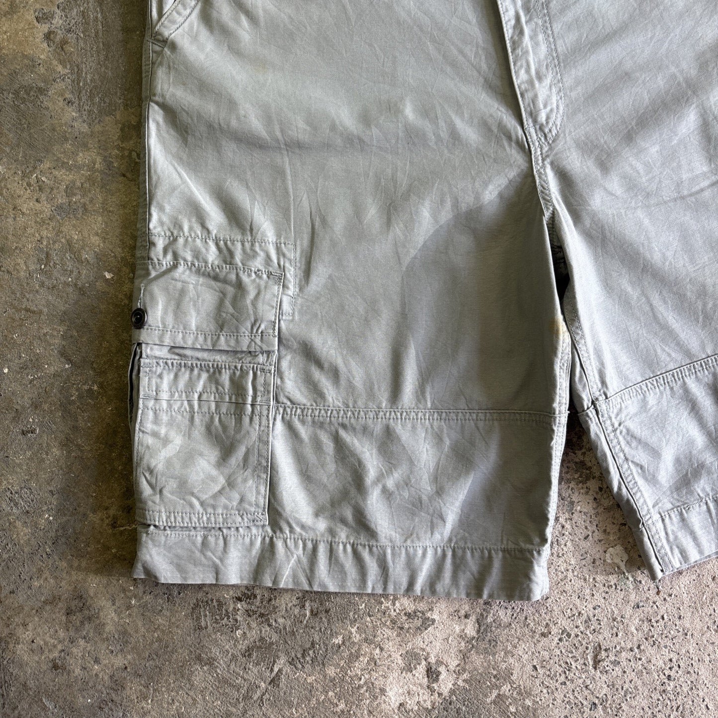 Grey Levi’s Cotton Cargo Shorts | W40"